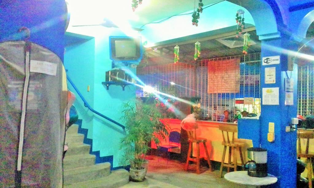 Daniela'S Place Apartelle アンヘレス エクステリア 写真